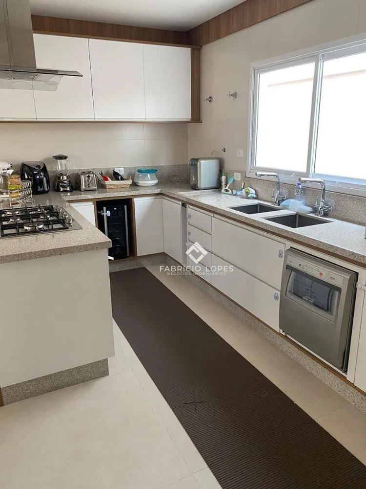 Casa, 4 quartos, 223 m² - Foto 4