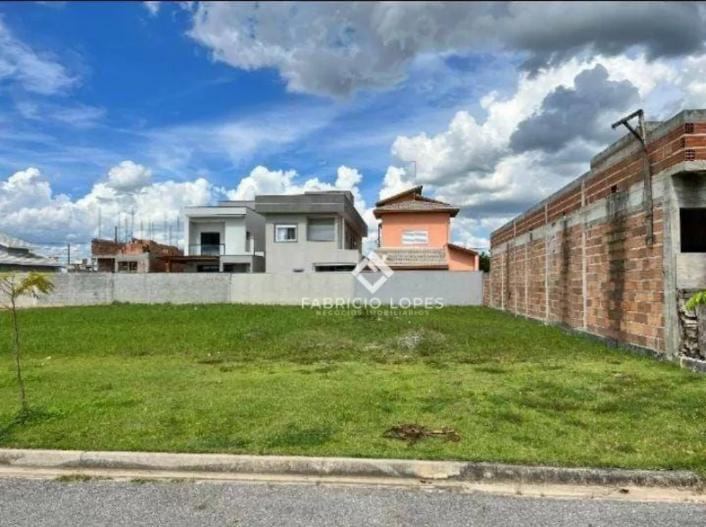 Loteamento e Condomínio, 212 m² - Foto 1