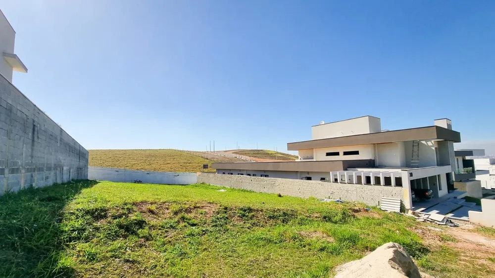 Loteamento e Condomínio, 900 m² - Foto 1