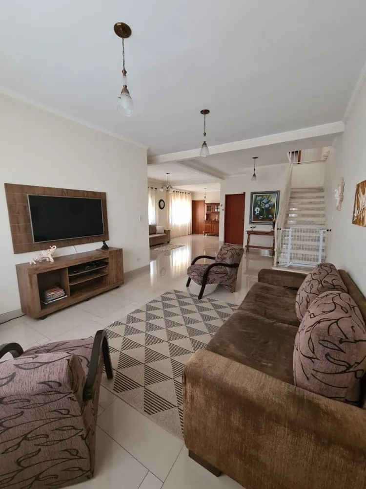 Casa, 4 quartos, 223 m² - Foto 4
