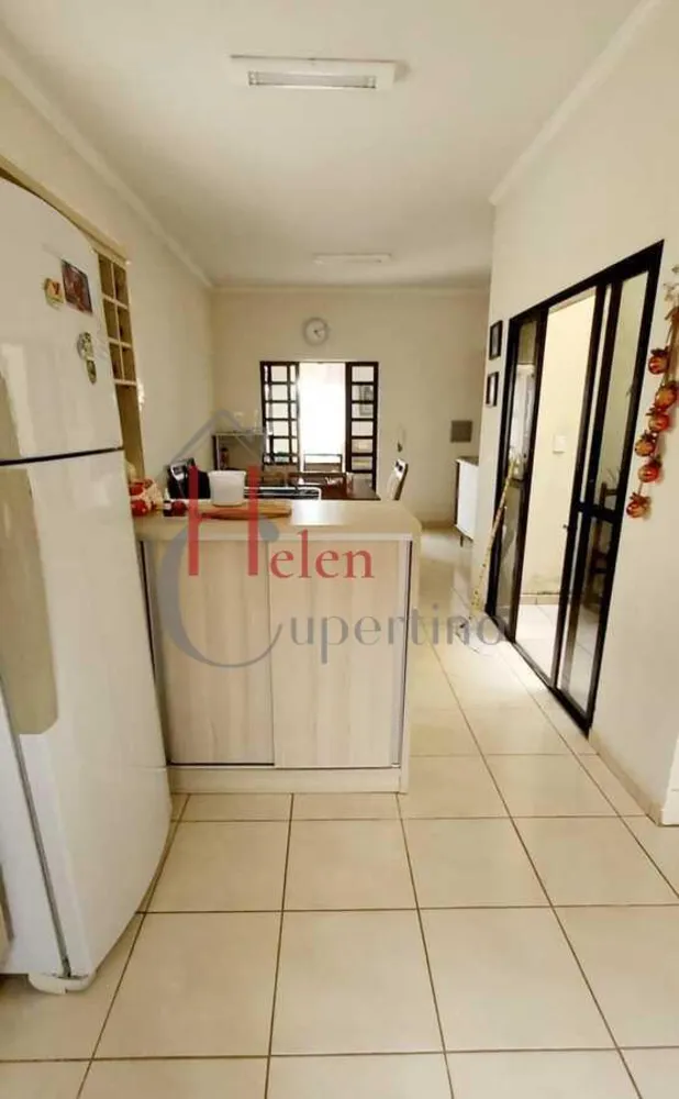 Casa, 3 quartos, 250 m² - Foto 13