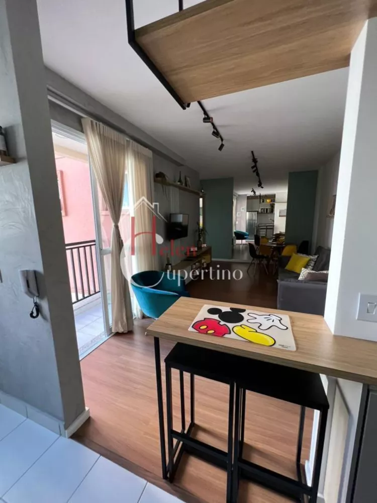 Apartamento à venda com 2 quartos, 61m² - Foto 1