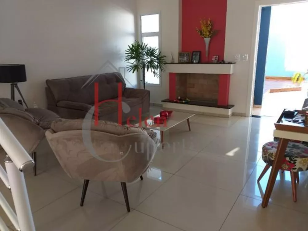 Casa à venda com 3 quartos, 344m² - Foto 4