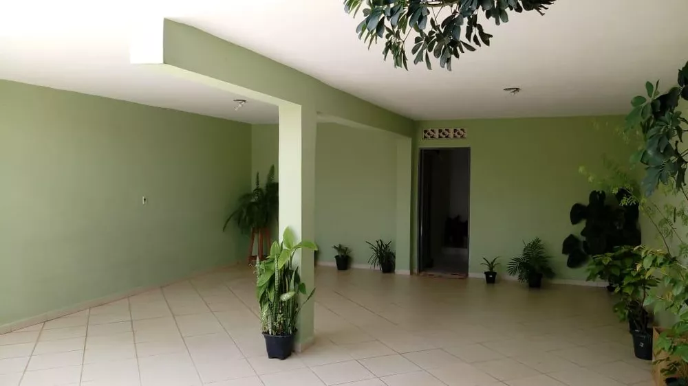 Casa à venda com 2 quartos, 148m² - Foto 1