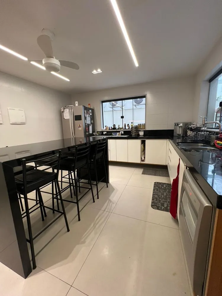Casa, 4 quartos, 350 m² - Foto 9