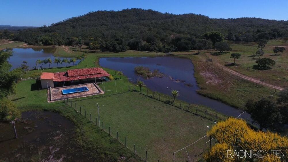 Fazenda à venda com 30 quartos, 94041000m² - Foto 1