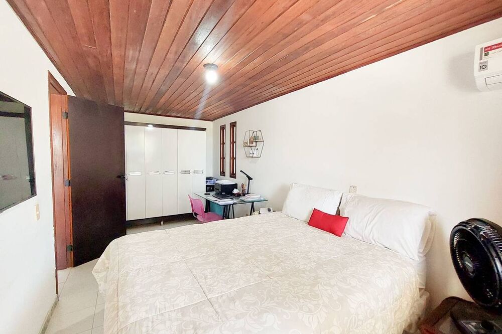Casa de Condomínio à venda com 4 quartos, 280m² - Foto 5