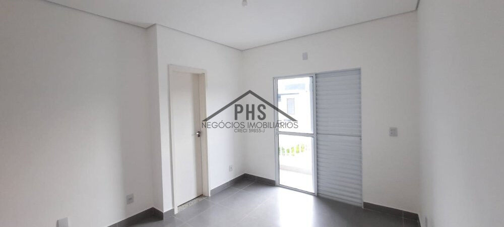 Casa à venda com 3 quartos, 150m² - Foto 2