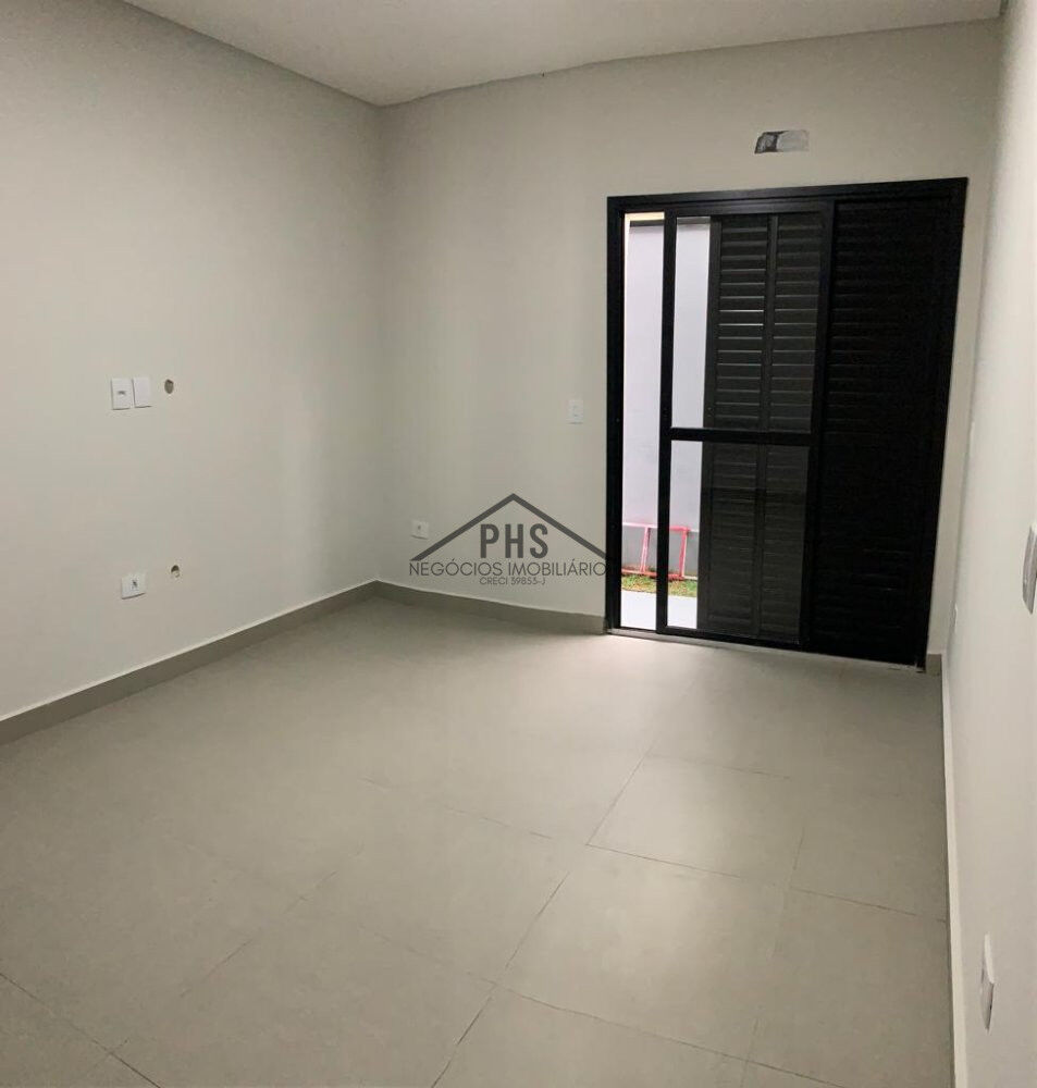 Casa à venda com 2 quartos, 150m² - Foto 4