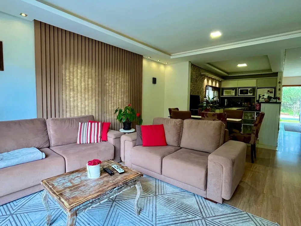 Casa, 3 quartos, 205 m² - Foto 3