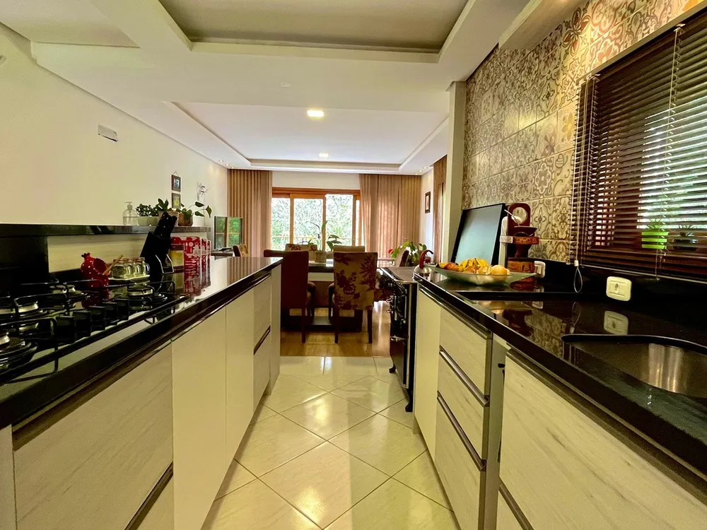 Casa, 3 quartos, 205 m² - Foto 6