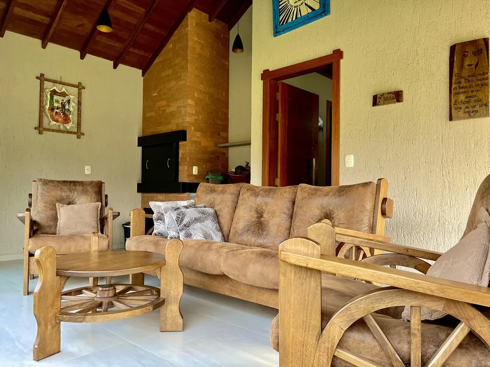 Chácara, 1 quarto, 6000 m² - Foto 1