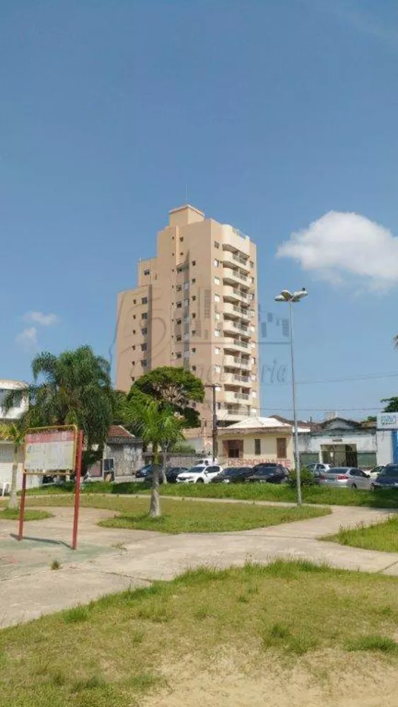 Apartamento à venda com 3 quartos, 217m² - Foto 2