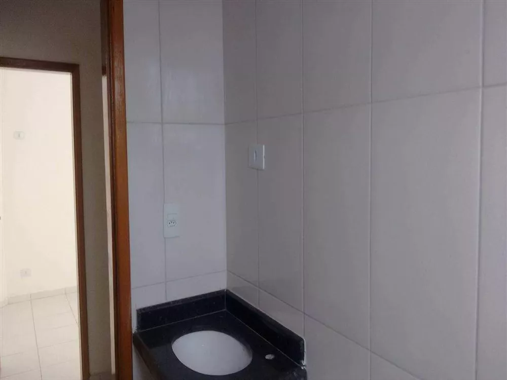 Casa à venda com 2 quartos, 58m² - Foto 3