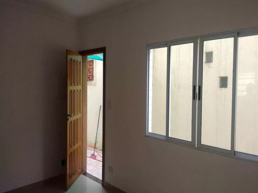 Casa à venda com 2 quartos, 58m² - Foto 12