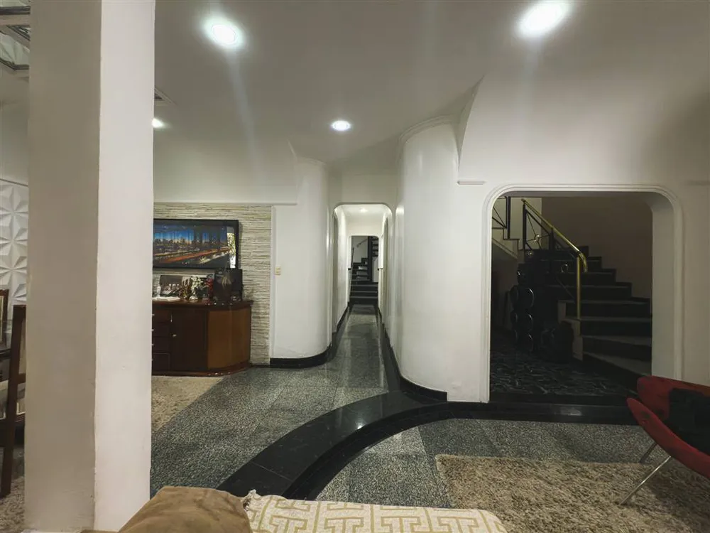 Sobrado, 4 quartos, 288 m² - Foto 1