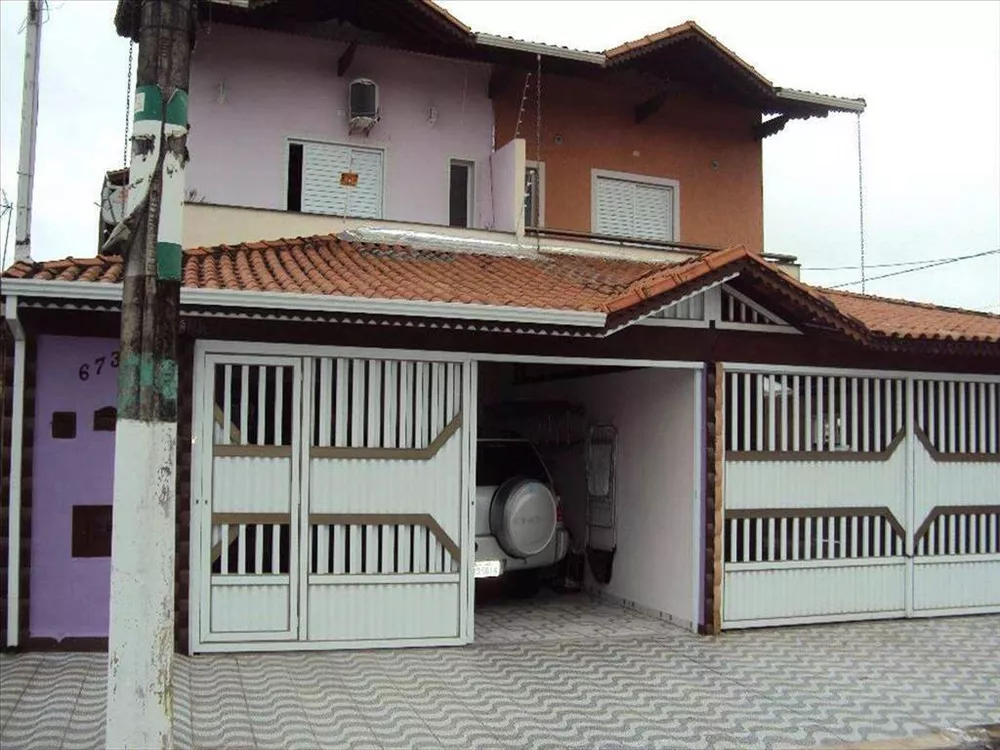 Casa à venda com 2 quartos, 69m² - Foto 1