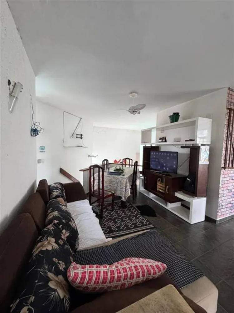 Casa, 3 quartos, 272 m² - Foto 1