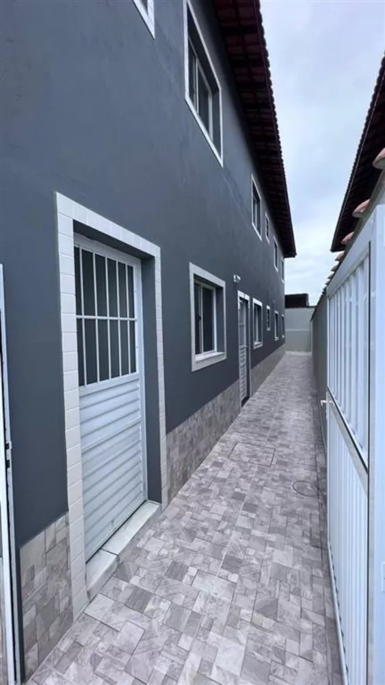 Casa à venda com 2 quartos, 58m² - Foto 1