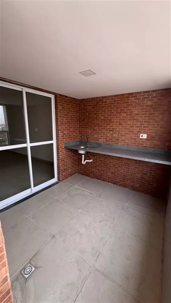 Apartamento à venda com 2 quartos, 72m² - Foto 1