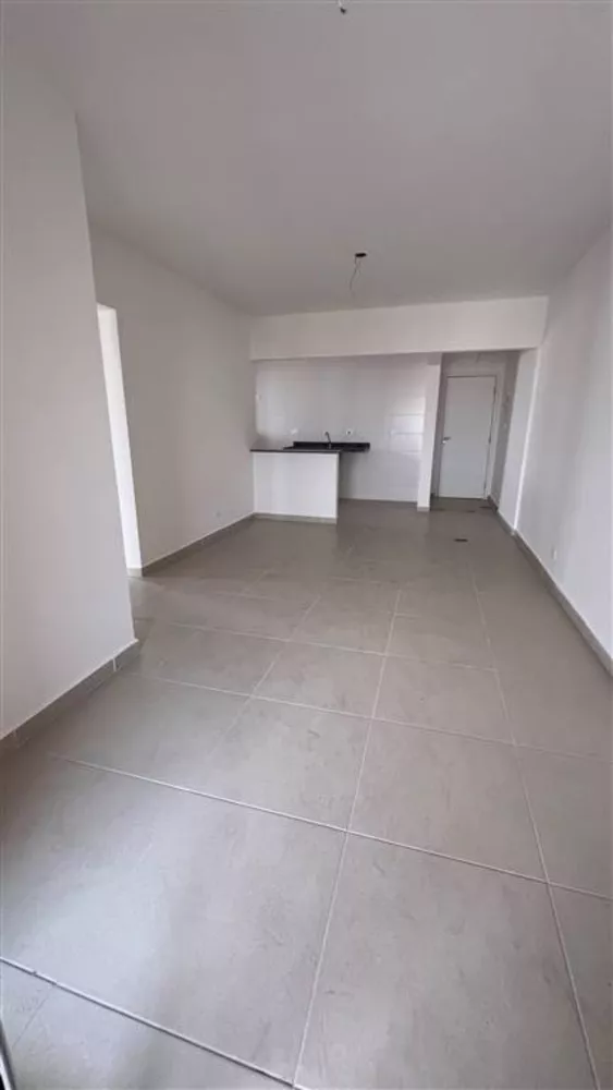 Apartamento à venda com 2 quartos, 72m² - Foto 2