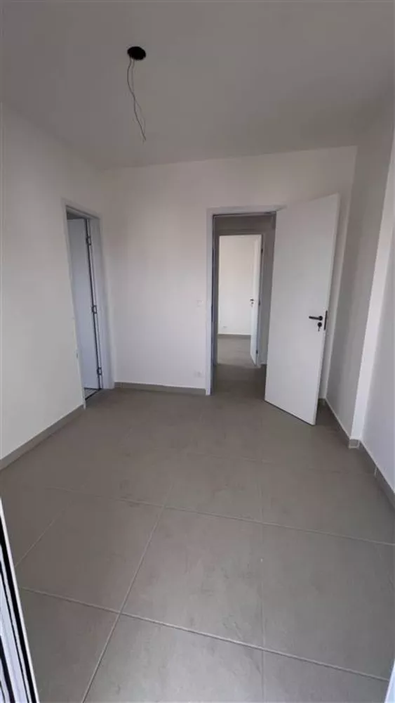 Apartamento à venda com 2 quartos, 72m² - Foto 4