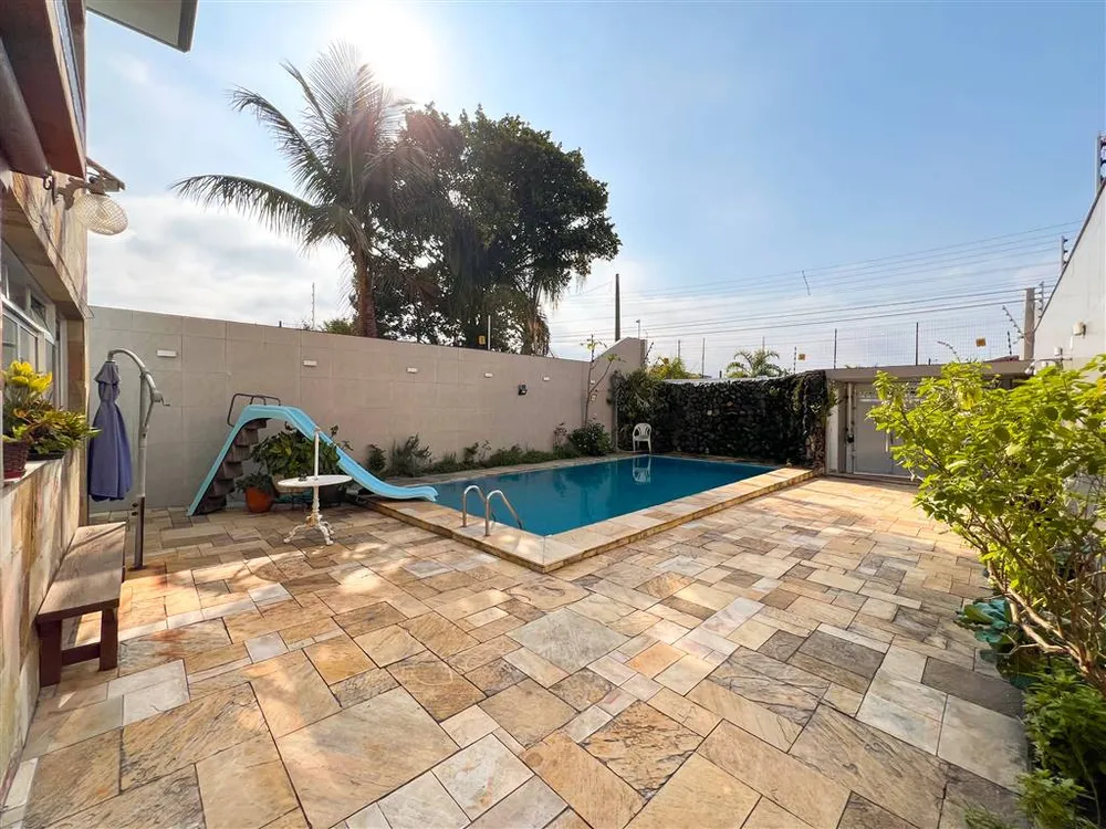 Sobrado, 4 quartos, 254 m² - Foto 2