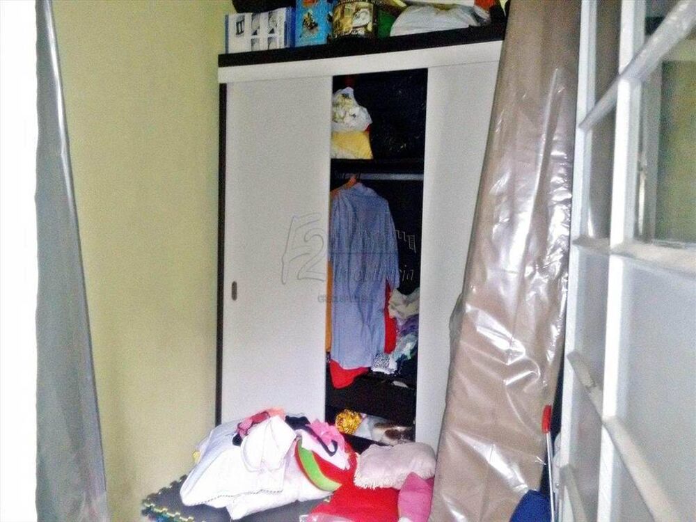 Casa à venda com 5 quartos, 250m² - Foto 2