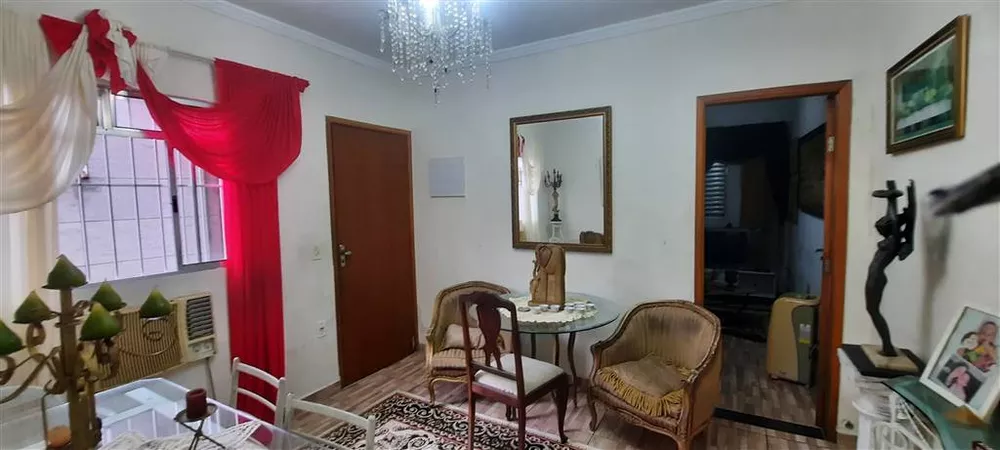 Casa à venda com 3 quartos, 147m² - Foto 1