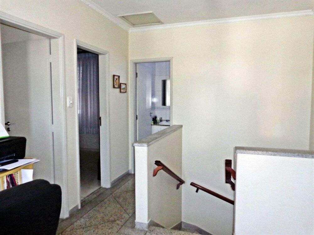 Casa à venda com 3 quartos, 140m² - Foto 1