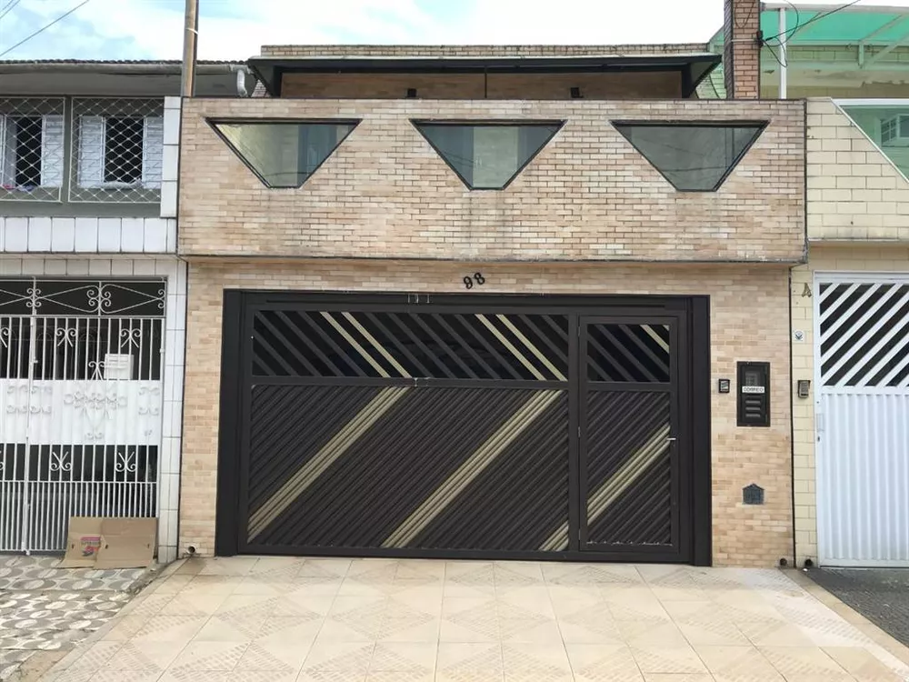 Sobrado à venda com 3 quartos, 65m² - Foto 1