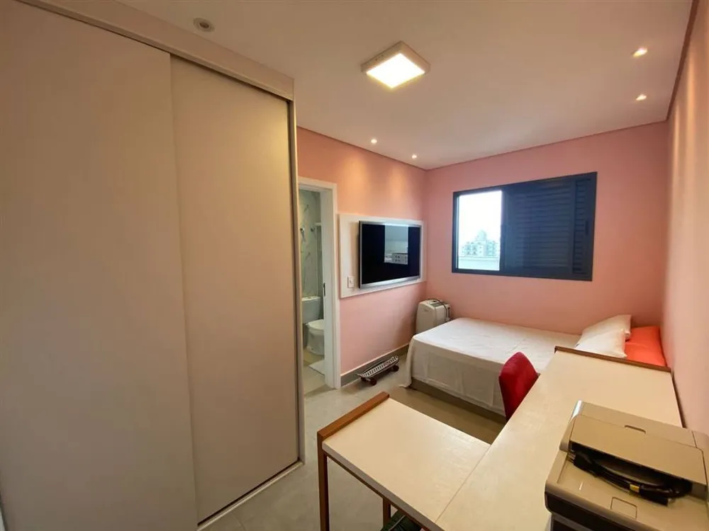 Apartamento, 3 quartos, 145 m² - Foto 1