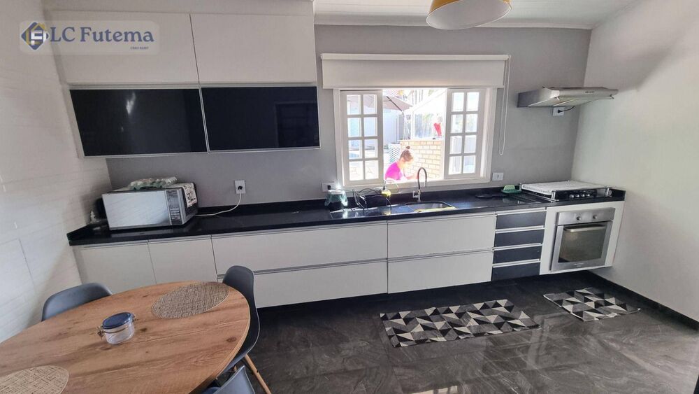 Casa de Condomínio à venda com 3 quartos, 231m² - Foto 9