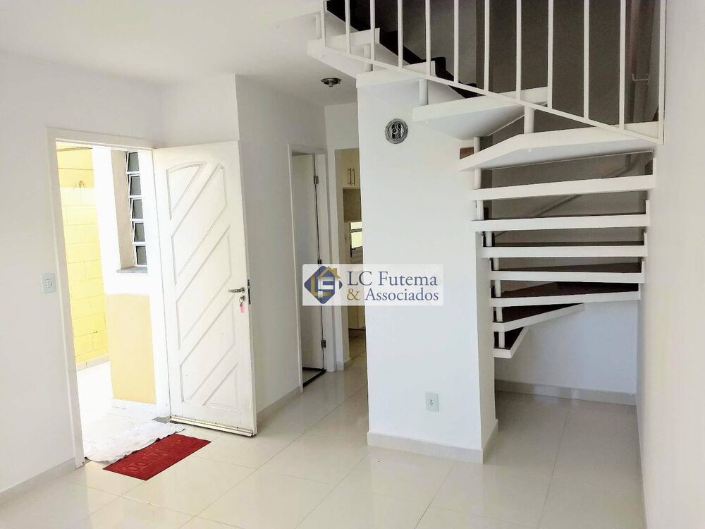 Casa de Condomínio à venda com 2 quartos, 60m² - Foto 2