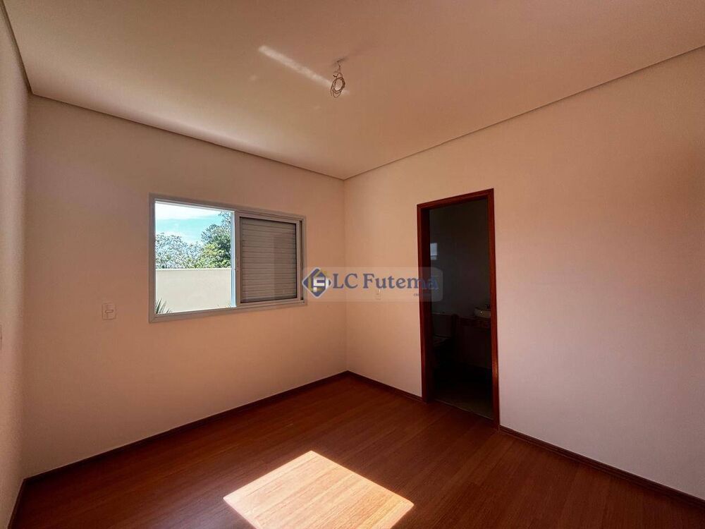 Casa de Condomínio à venda com 3 quartos, 180m² - Foto 4