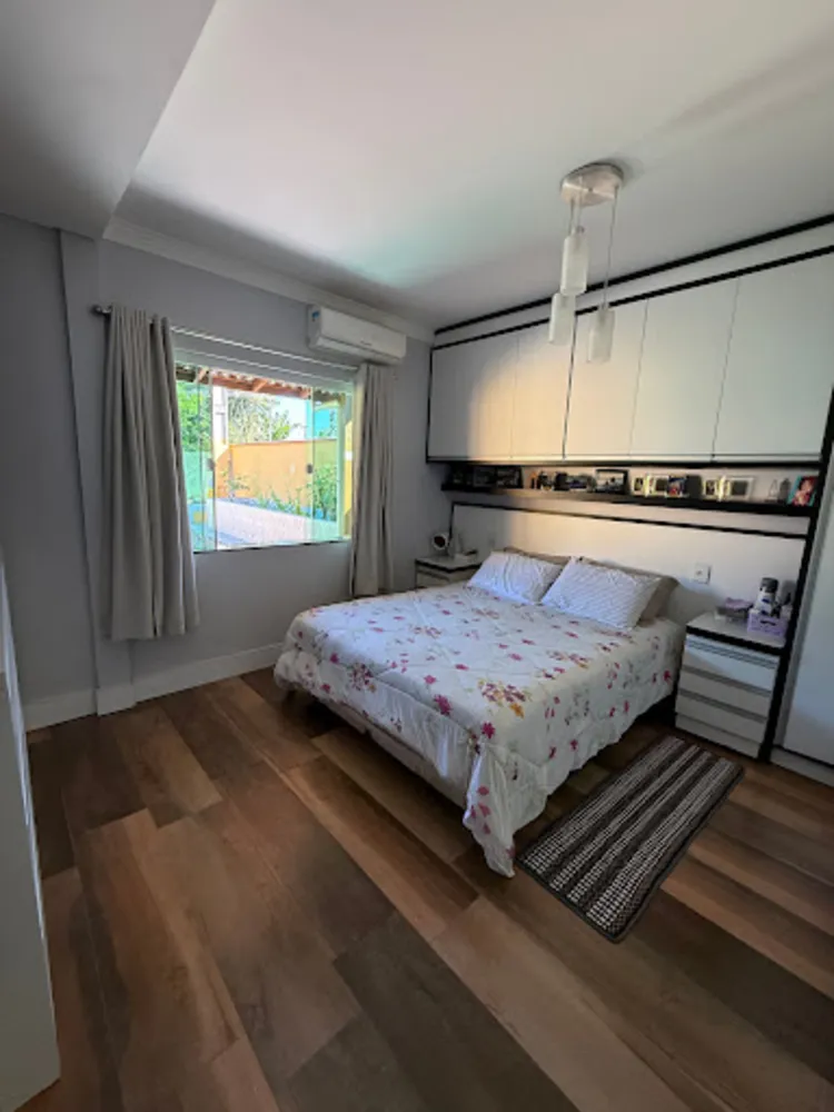 Casa, 3 quartos, 220 m² - Foto 1