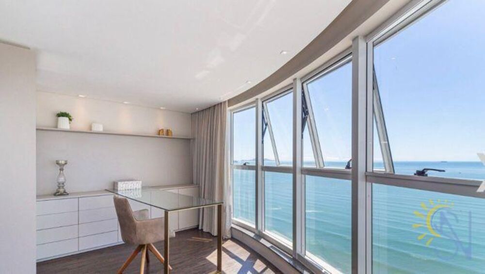 Cobertura à venda com 4 quartos, 320m² - Foto 4