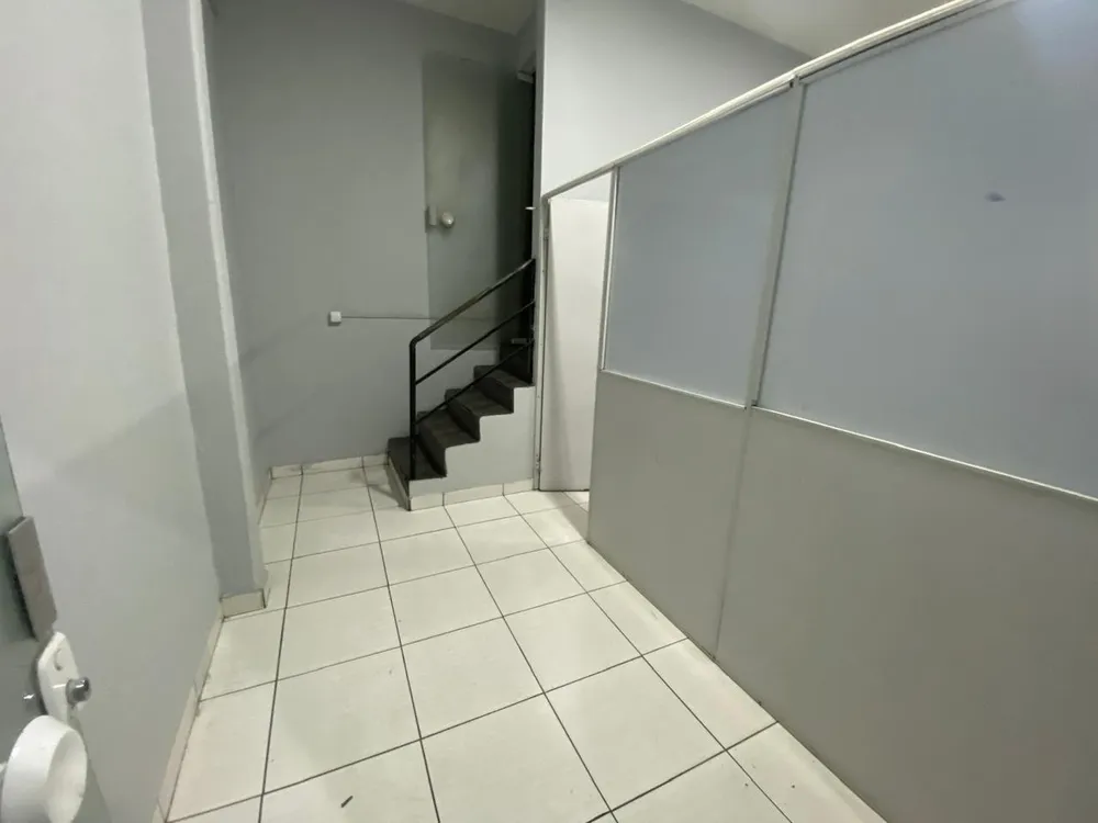 Depósito-Galpão, 550 m² - Foto 1