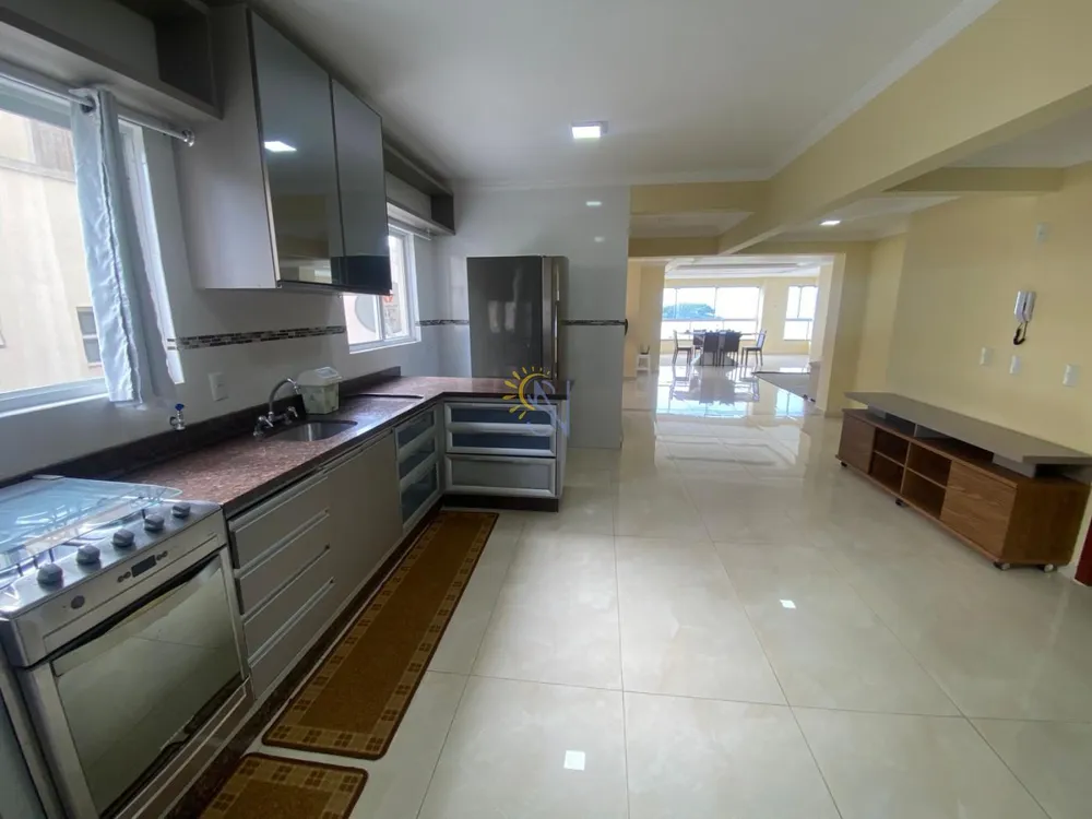Apartamento, 3 quartos, 213 m² - Foto 4