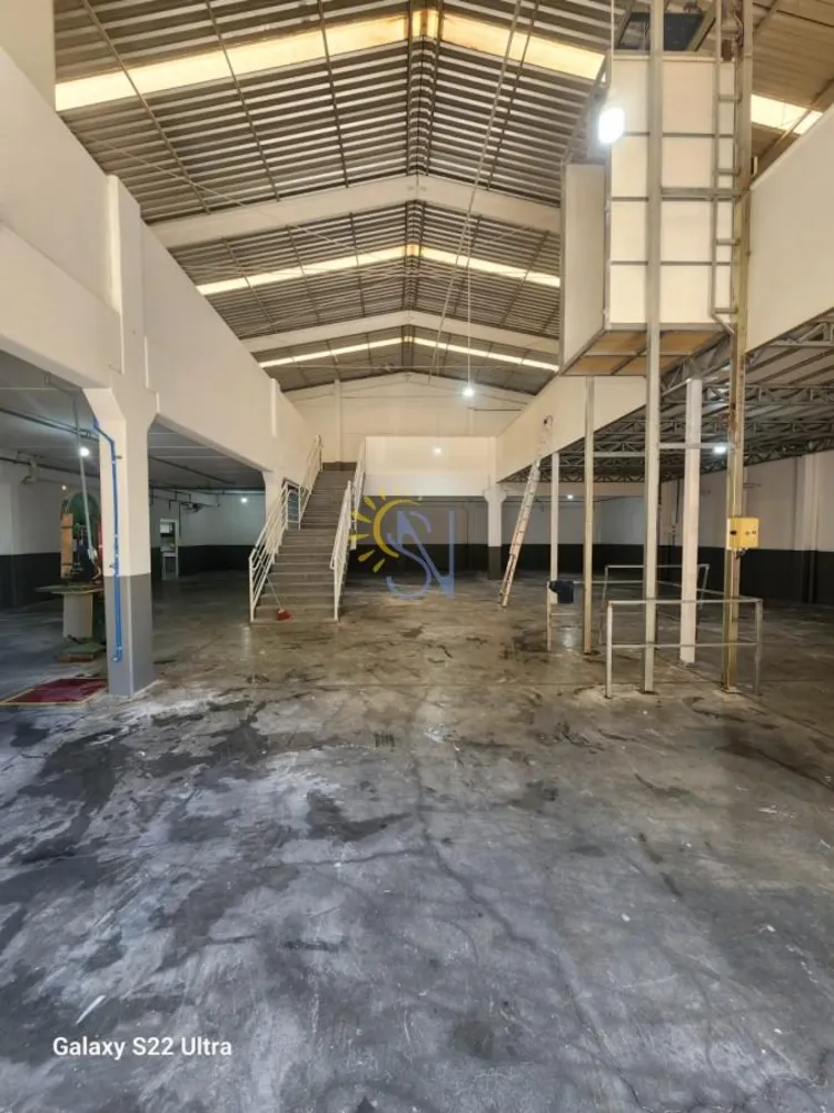 Depósito-Galpão, 740 m² - Foto 1