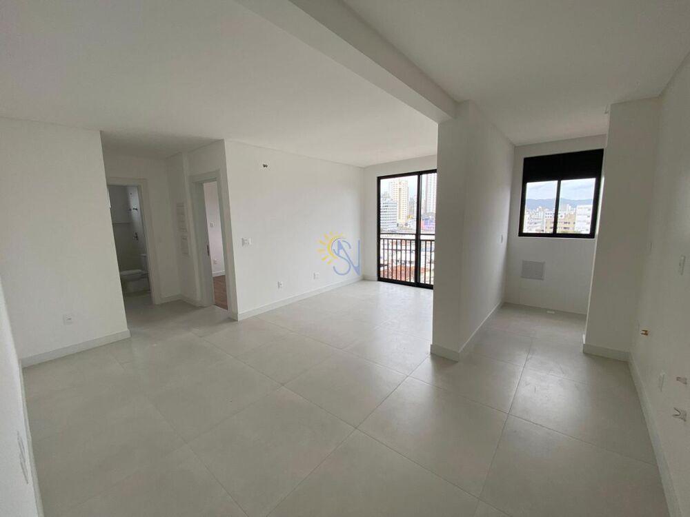 Apartamento à venda com 2 quartos, 61m² - Foto 5