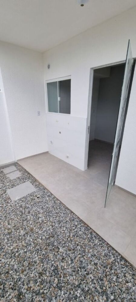 Sobrado à venda com 2 quartos, 76m² - Foto 1