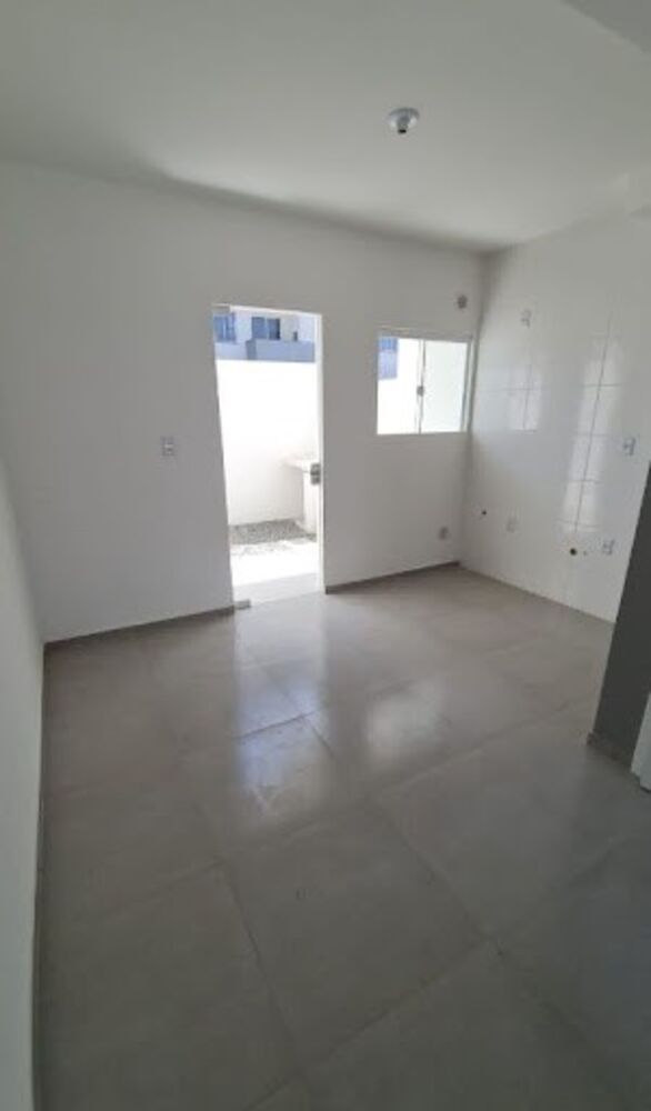 Sobrado à venda com 2 quartos, 76m² - Foto 3