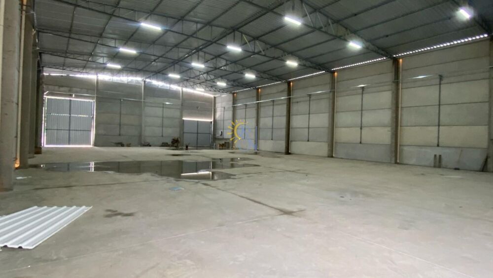 Depósito-Galpão-Armazém para alugar, 700m² - Foto 1