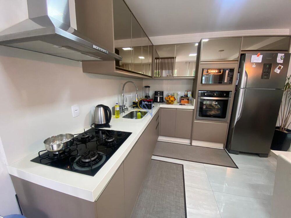 Casa à venda com 2 quartos, 84m² - Foto 1