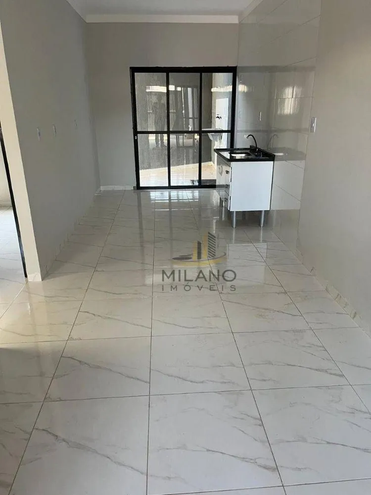 Casa, 2 quartos, 61 m² - Foto 1