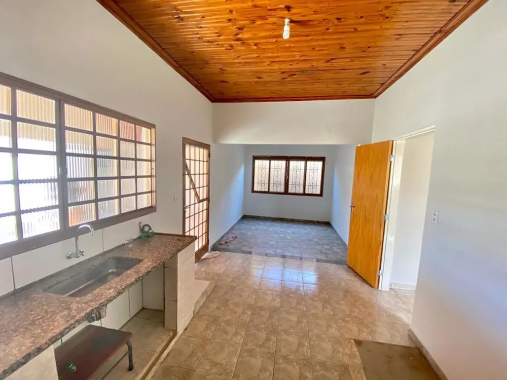 Casa, 3 quartos, 200 m² - Foto 1