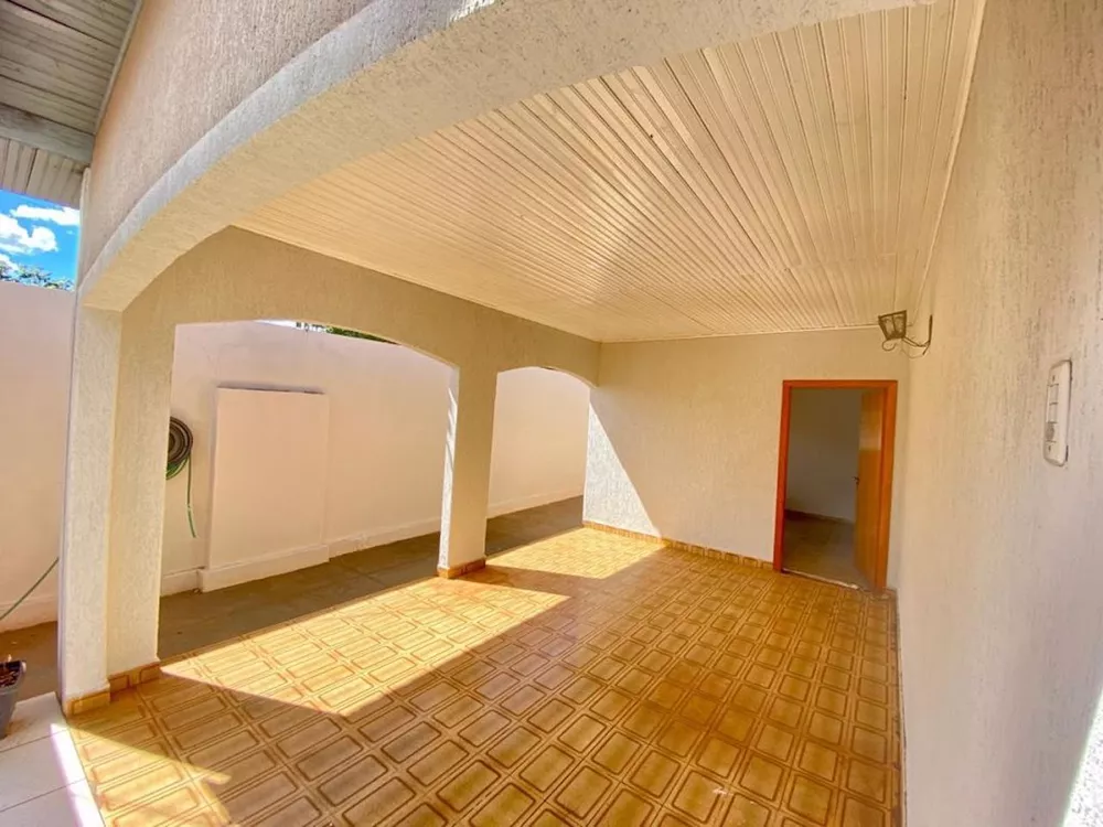 Casa, 3 quartos, 200 m² - Foto 1
