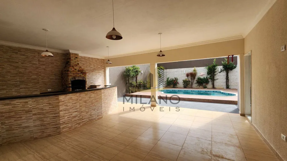Casa, 3 quartos, 182 m² - Foto 1