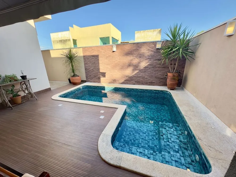 Casa, 3 quartos, 168 m² - Foto 2